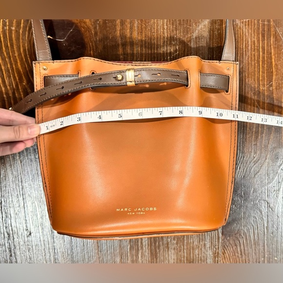 Marc Jacobs Small Bucket Bag LNC - Picture 8 of 10